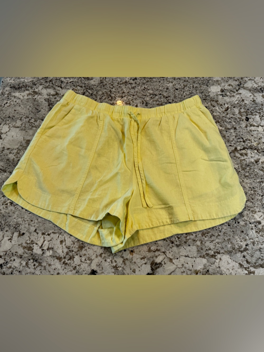 Universal Thread Light Yellow Linen-Blend Drawstring Athletic Shorts